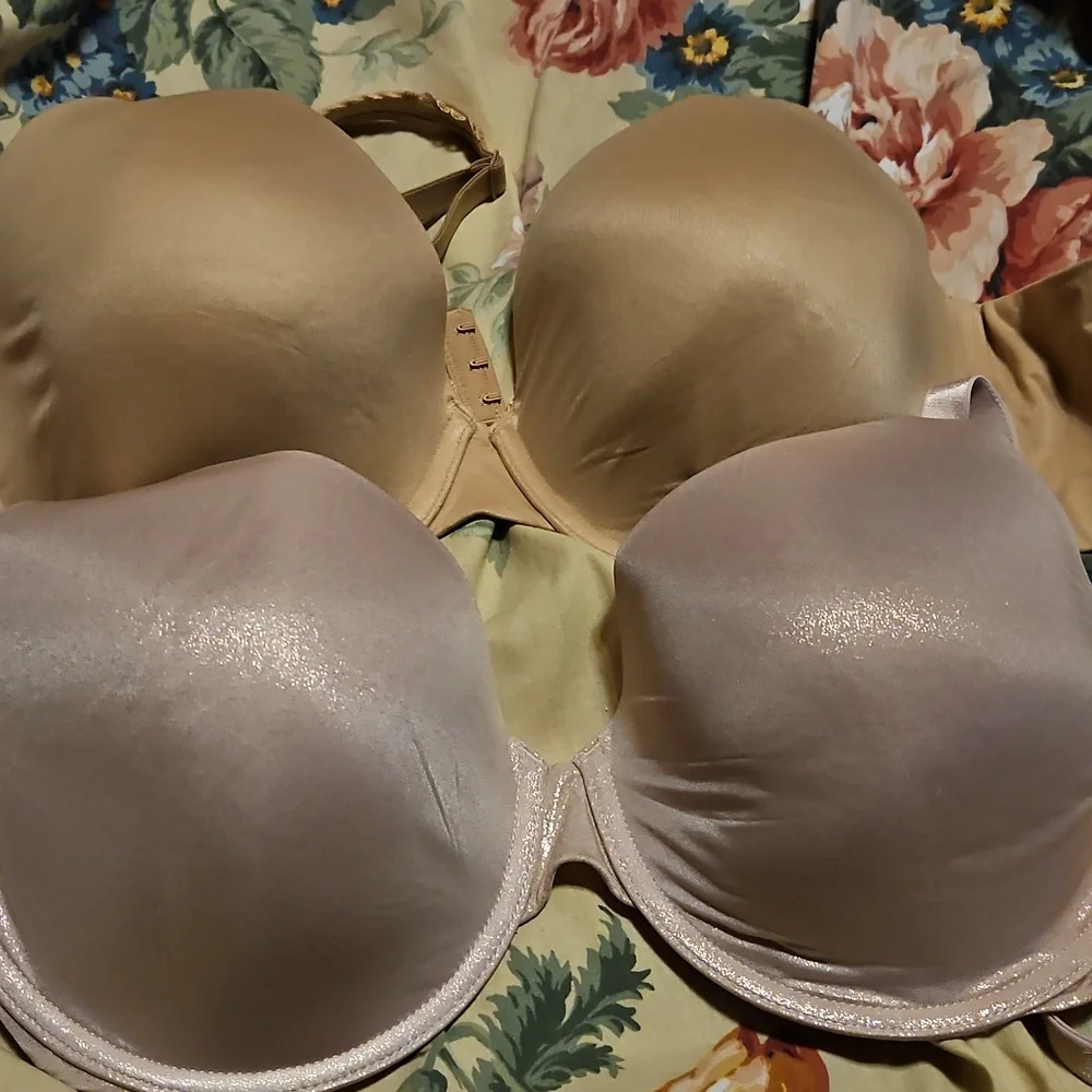 Victoria's secret bundle of two bras 36 DD - Picture 12 of 12